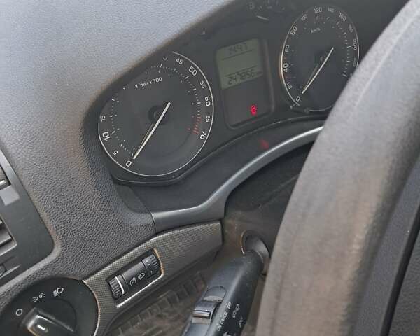 Шкода Октавия, объемом двигателя 2 л и пробегом 247 тыс. км за 6000 $, фото 4 на Automoto.ua