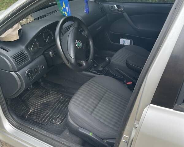 Шкода Октавия, объемом двигателя 1.6 л и пробегом 250 тыс. км за 5700 $, фото 4 на Automoto.ua
