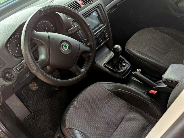 Шкода Октавия, объемом двигателя 2 л и пробегом 179 тыс. км за 6500 $, фото 4 на Automoto.ua