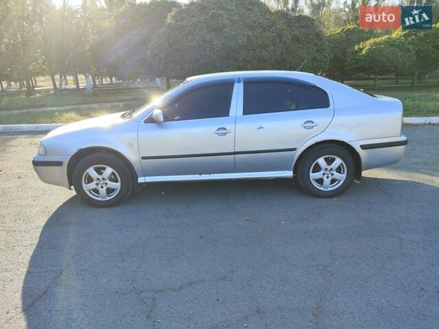 Шкода Октавия, объемом двигателя 1.6 л и пробегом 305 тыс. км за 4400 $, фото 1 на Automoto.ua