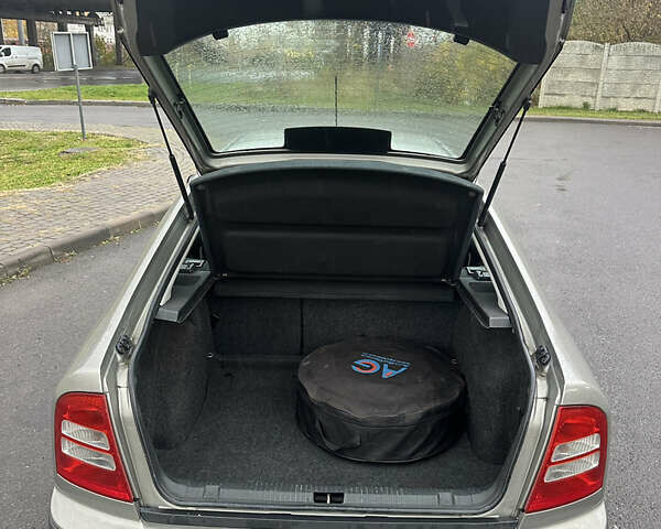 Шкода Октавія 2007 у Луцьку на Automoto.ua Шкода Октавія, об'ємом двигуна 1.6 л та пробігом 231 тис. км за 4999 $, фото 18 на Automoto.ua