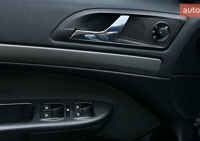 Шкода Октавия, объемом двигателя 1.6 л и пробегом 224 тыс. км за 6500 $, фото 8 на Automoto.ua