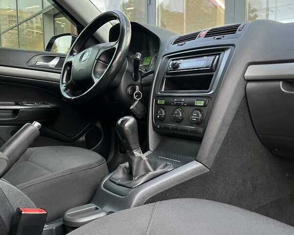Шкода Октавия, объемом двигателя 1.98 л и пробегом 250 тыс. км за 6200 $, фото 24 на Automoto.ua