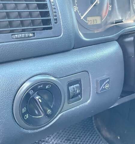 Шкода Октавія, об'ємом двигуна 1.6 л та пробігом 290 тис. км за 5200 $, фото 27 на Automoto.ua