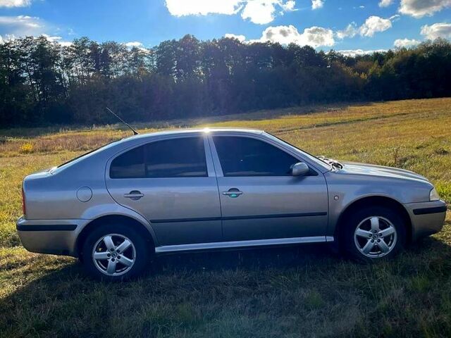 Шкода Октавия, объемом двигателя 2 л и пробегом 250 тыс. км за 6000 $, фото 3 на Automoto.ua