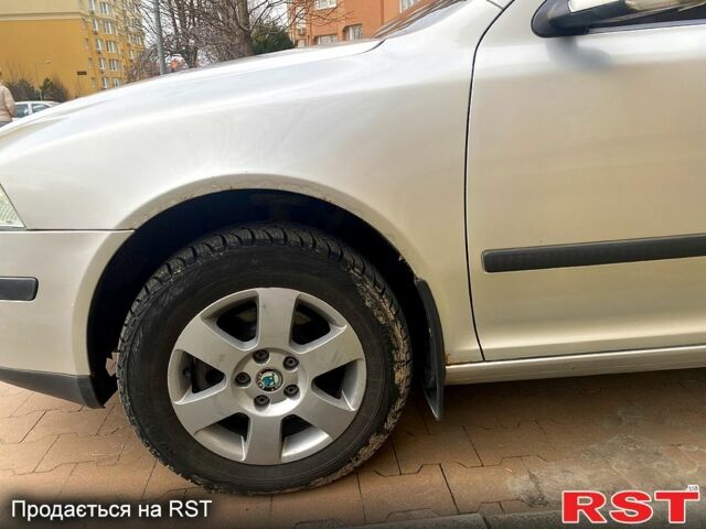 Шкода Октавія, об'ємом двигуна 2 л та пробігом 187 тис. км за 6000 $, фото 9 на Automoto.ua