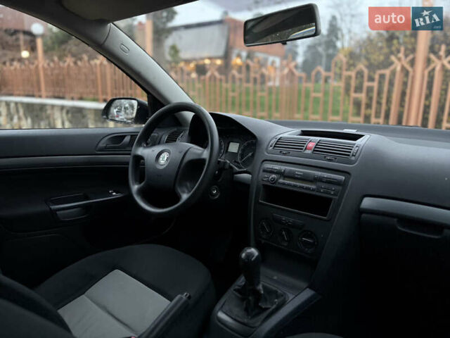 Шкода Октавия, объемом двигателя 1.6 л и пробегом 200 тыс. км за 5499 $, фото 4 на Automoto.ua