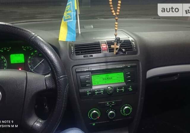 Шкода Октавія, об'ємом двигуна 2 л та пробігом 218 тис. км за 5999 $, фото 14 на Automoto.ua