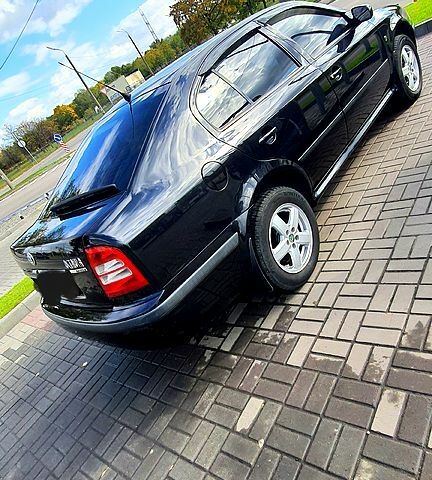 Шкода Октавия, объемом двигателя 1.6 л и пробегом 250 тыс. км за 6500 $, фото 2 на Automoto.ua