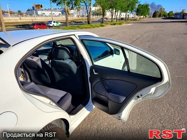 Шкода Октавія, об'ємом двигуна 1.6 л та пробігом 199 тис. км за 6400 $, фото 7 на Automoto.ua