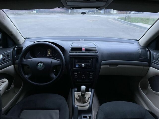 Шкода Октавия, объемом двигателя 2 л и пробегом 280 тыс. км за 2000 $, фото 4 на Automoto.ua