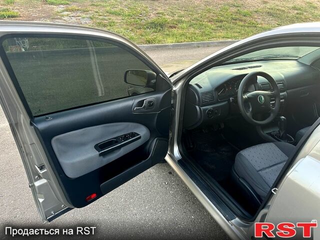 Шкода Октавія, об'ємом двигуна 1.9 л та пробігом 220 тис. км за 5500 $, фото 6 на Automoto.ua