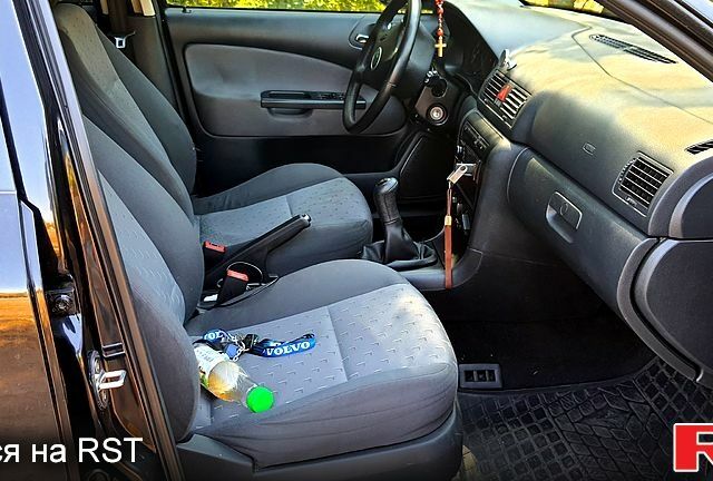 Шкода Октавия, объемом двигателя 1.6 л и пробегом 250 тыс. км за 6500 $, фото 1 на Automoto.ua