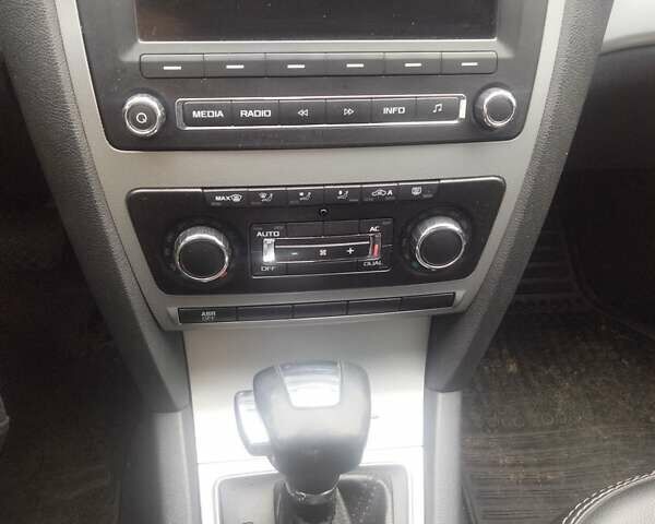 Шкода Октавия, объемом двигателя 1.8 л и пробегом 194 тыс. км за 7100 $, фото 4 на Automoto.ua