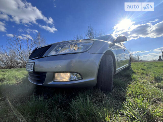 Шкода Октавия, объемом двигателя 1.8 л и пробегом 200 тыс. км за 8300 $, фото 1 на Automoto.ua