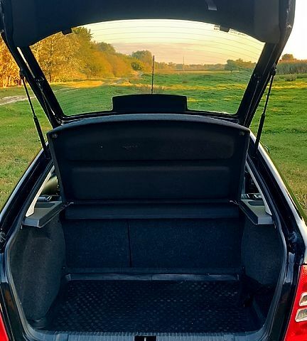 Шкода Октавия, объемом двигателя 1.6 л и пробегом 207 тыс. км за 6500 $, фото 4 на Automoto.ua