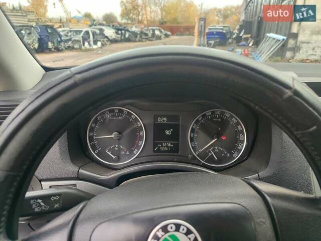 Шкода Октавия 2009 в Лубнах на Automoto.ua Шкода Октавия, объемом двигателя 1.6 л и пробегом 211 тыс. км за 5999 $, фото 9 на Automoto.ua