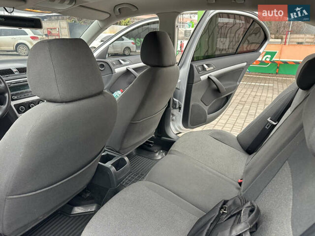 Шкода Октавия, объемом двигателя 1.6 л и пробегом 178 тыс. км за 8700 $, фото 30 на Automoto.ua