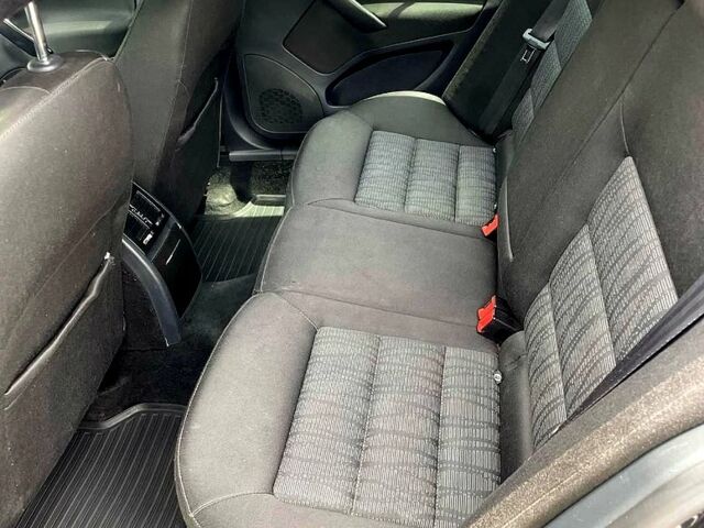 Шкода Октавия, объемом двигателя 1.8 л и пробегом 225 тыс. км за 7500 $, фото 2 на Automoto.ua