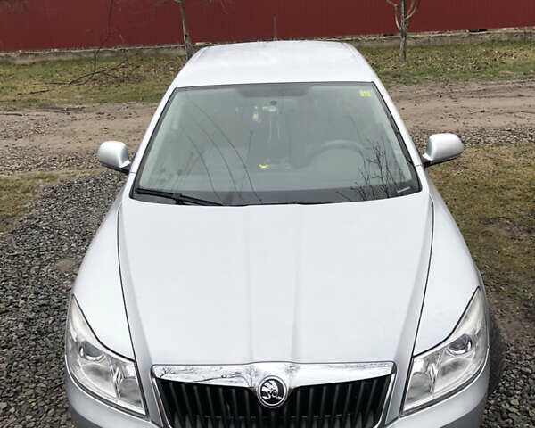 Шкода Октавия, объемом двигателя 1.8 л и пробегом 134 тыс. км за 8000 $, фото 1 на Automoto.ua