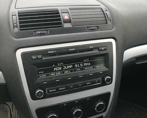 Шкода Октавия, объемом двигателя 1.8 л и пробегом 125 тыс. км за 7800 $, фото 8 на Automoto.ua