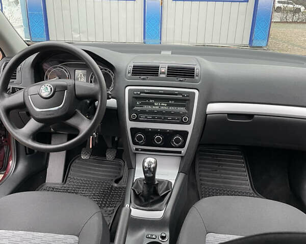 Шкода Октавія, об'ємом двигуна 1.8 л та пробігом 76 тис. км за 9800 $, фото 9 на Automoto.ua