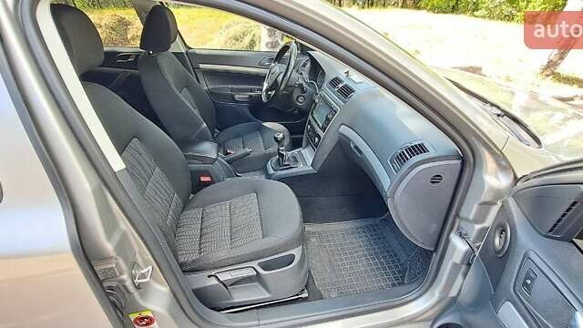 Шкода Октавия, объемом двигателя 1.8 л и пробегом 241 тыс. км за 7500 $, фото 12 на Automoto.ua