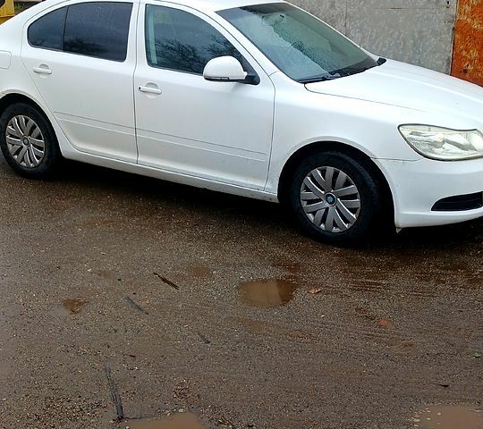 Шкода Октавия 2010 в Кривом Роге на Automoto.ua Шкода Октавия, объемом двигателя 1.9 л и пробегом 262 тыс. км за 6500 $, фото 4 на Automoto.ua