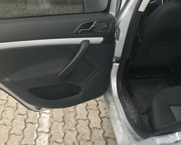 Шкода Октавия, объемом двигателя 1.8 л и пробегом 125 тыс. км за 7800 $, фото 14 на Automoto.ua