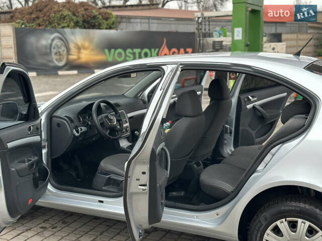 Шкода Октавия, объемом двигателя 1.6 л и пробегом 178 тыс. км за 8700 $, фото 23 на Automoto.ua