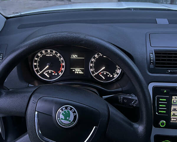 Шкода Октавия, объемом двигателя 1.9 л и пробегом 250 тыс. км за 8300 $, фото 4 на Automoto.ua