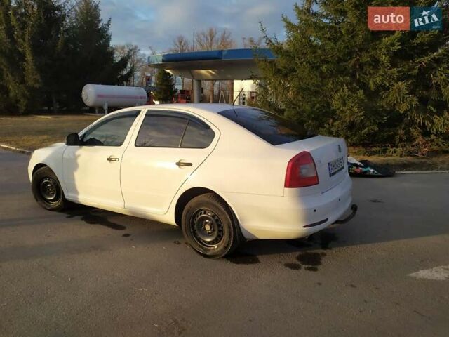 Шкода Октавия, объемом двигателя 1.6 л и пробегом 314 тыс. км за 7600 $, фото 3 на Automoto.ua