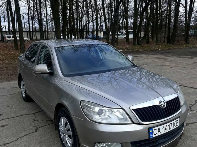 Шкода Октавія, об'ємом двигуна 1.6 л та пробігом 256 тис. км за 7200 $, фото 5 на Automoto.ua