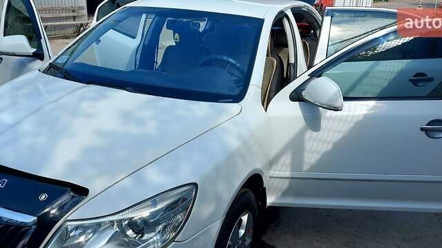 Шкода Октавія, об'ємом двигуна 1.8 л та пробігом 166 тис. км за 8000 $, фото 11 на Automoto.ua