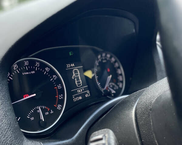 Шкода Октавия, объемом двигателя 1.6 л и пробегом 227 тыс. км за 8200 $, фото 13 на Automoto.ua
