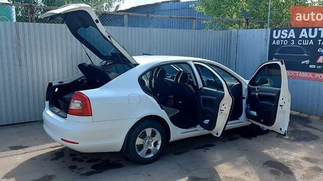 Шкода Октавія, об'ємом двигуна 1.8 л та пробігом 166 тис. км за 8000 $, фото 13 на Automoto.ua