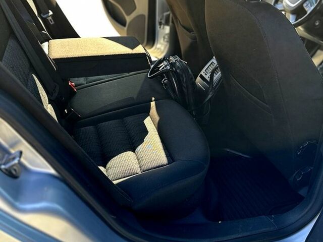 Шкода Октавия, объемом двигателя 12 л и пробегом 156 тыс. км за 8600 $, фото 13 на Automoto.ua