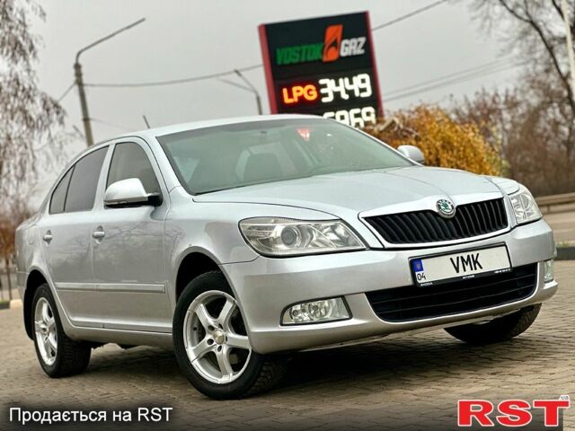 Шкода Октавія, об'ємом двигуна 1.6 л та пробігом 221 тис. км за 7600 $, фото 2 на Automoto.ua