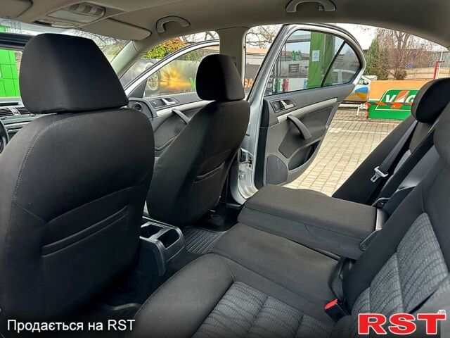 Шкода Октавія, об'ємом двигуна 1.6 л та пробігом 221 тис. км за 7600 $, фото 12 на Automoto.ua