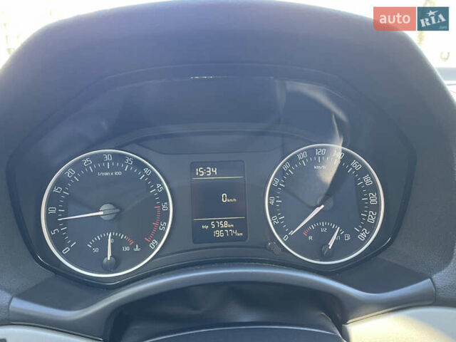 Шкода Октавия, объемом двигателя 1.6 л и пробегом 196 тыс. км за 8900 $, фото 14 на Automoto.ua