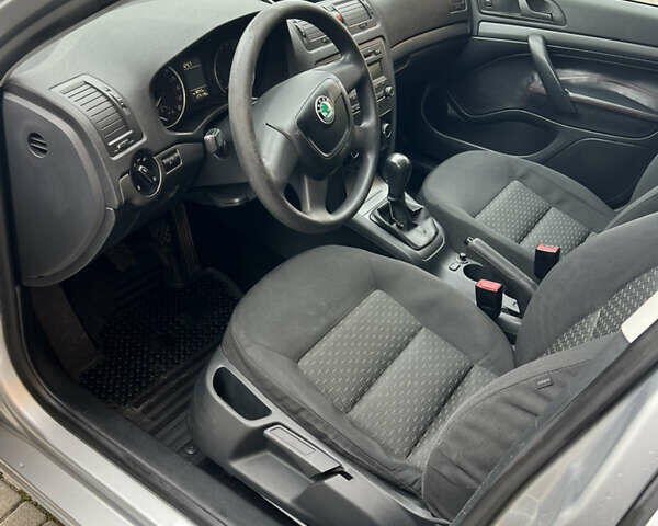 Шкода Октавия, объемом двигателя 1.6 л и пробегом 273 тыс. км за 7300 $, фото 5 на Automoto.ua