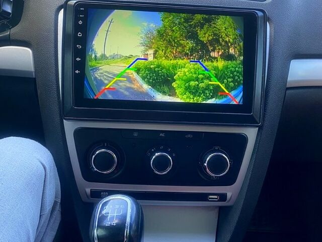 Шкода Октавия, объемом двигателя 1.6 л и пробегом 197 тыс. км за 7500 $, фото 6 на Automoto.ua