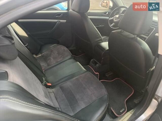 Шкода Октавия, объемом двигателя 1.6 л и пробегом 331 тыс. км за 7000 $, фото 3 на Automoto.ua
