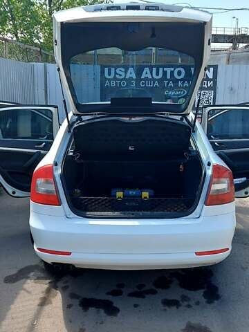 Шкода Октавія, об'ємом двигуна 1.8 л та пробігом 166 тис. км за 8000 $, фото 12 на Automoto.ua