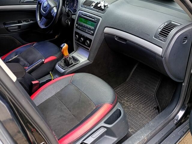 Шкода Октавія, об'ємом двигуна 1.8 л та пробігом 240 тис. км за 3500 $, фото 9 на Automoto.ua