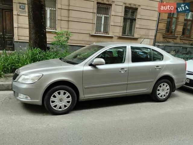 Шкода Октавия, объемом двигателя 1.6 л и пробегом 198 тыс. км за 8700 $, фото 1 на Automoto.ua