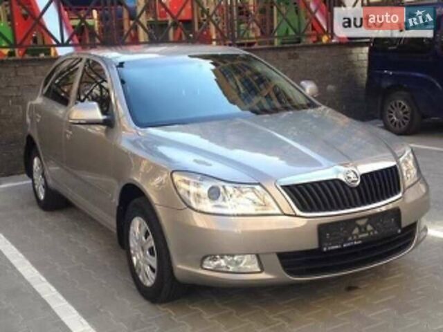 Шкода Октавия, объемом двигателя 1.8 л и пробегом 170 тыс. км за 8250 $, фото 2 на Automoto.ua