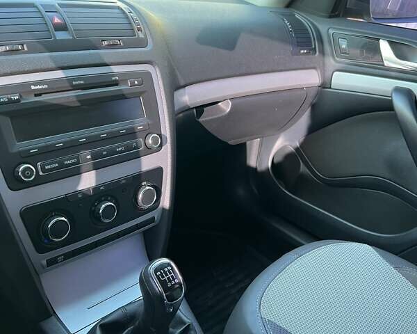 Шкода Октавия, объемом двигателя 1.8 л и пробегом 93 тыс. км за 10500 $, фото 16 на Automoto.ua
