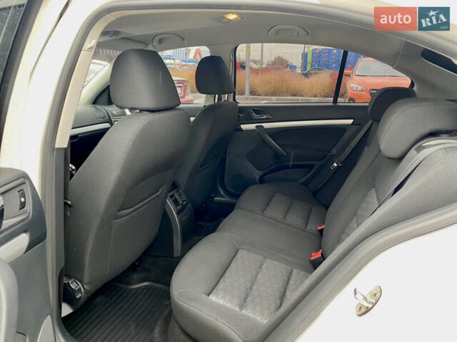 Шкода Октавія, об'ємом двигуна 1.8 л та пробігом 175 тис. км за 7950 $, фото 9 на Automoto.ua