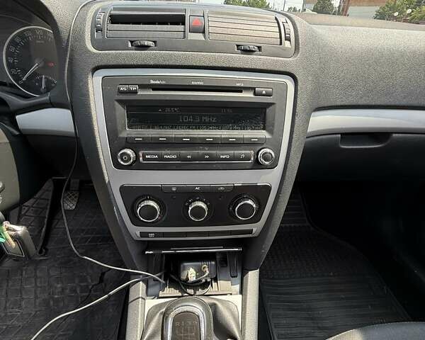 Шкода Октавія, об'ємом двигуна 1.9 л та пробігом 263 тис. км за 8900 $, фото 10 на Automoto.ua